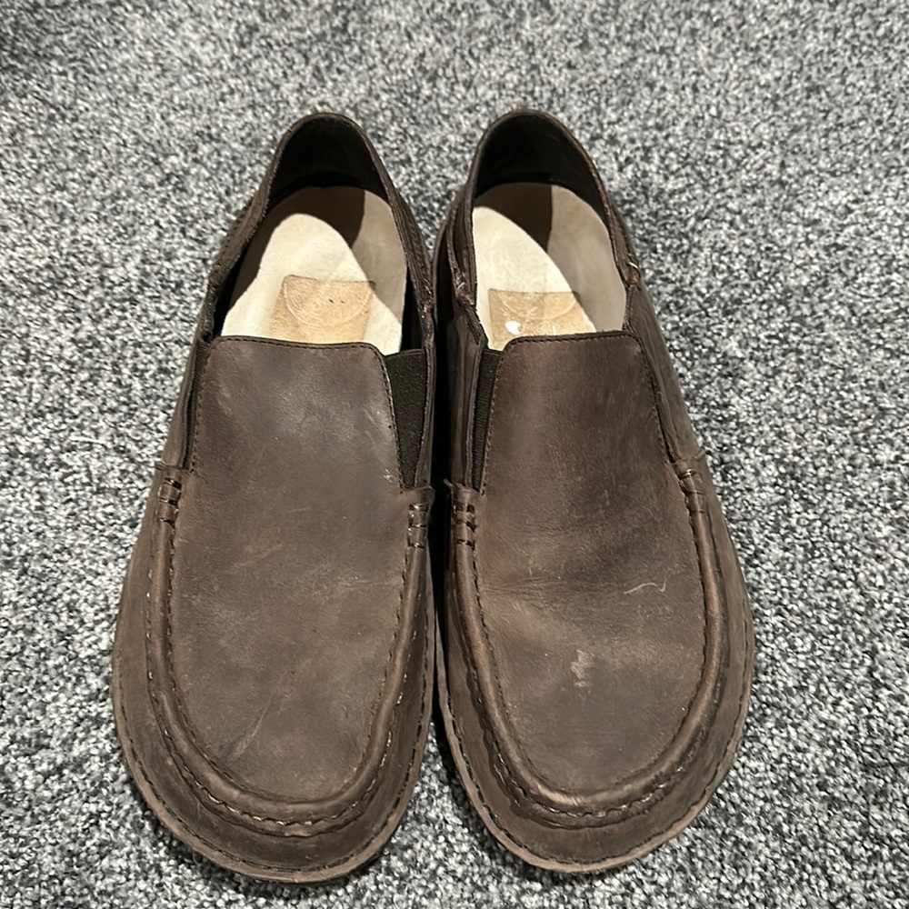 Birkenstock slip on leather shoes size 9